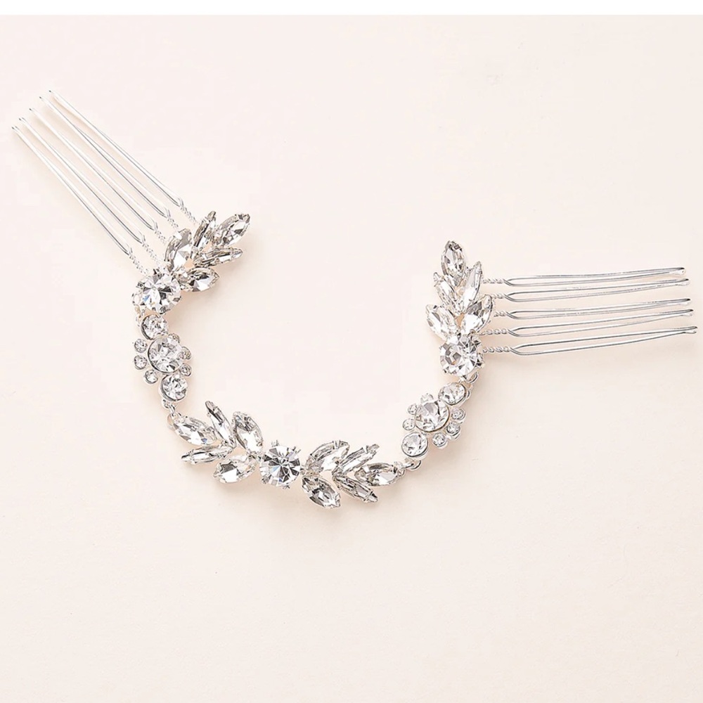 NWT Dareth Colburn Melanie Elegant Silver Hair Comb Accessory